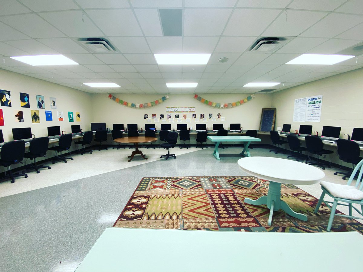 MrsPatterson88's tweet photo. It’s the empty, quiet classroom that makes me emotional every year. It makes me sad to know that these four walls will not ever host the same combination of students again. I hope they remember the love felt in this room the most. Our CHS-TV family is something special. ❤️ https://t.co/JCzNObeqik