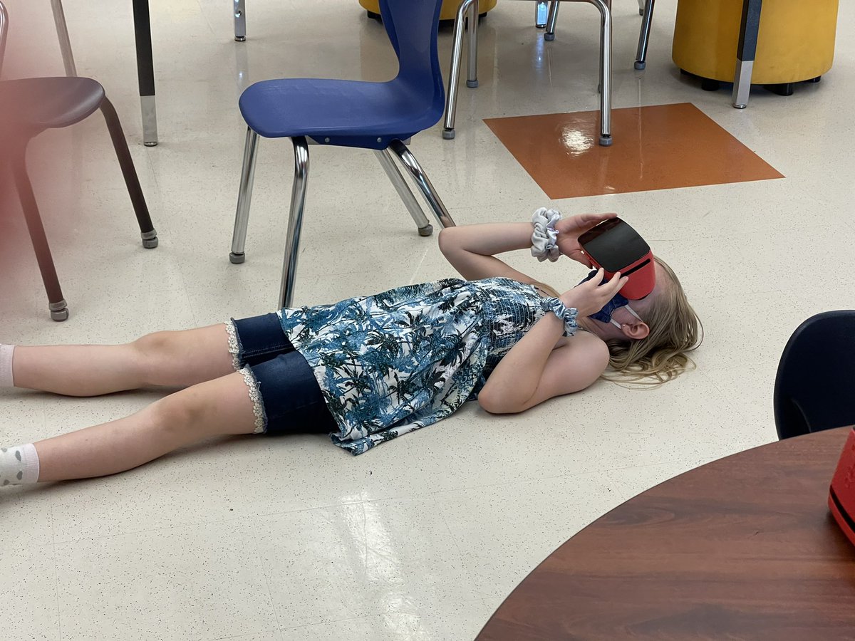 MrsPaden1st's tweet image. Exploring the world with VR goggles &amp;amp; these amazing third graders!! 💙💛🚀 @StreetsboroES @thomsonlori @mr_stitzel #rocketexplorers #rockettech