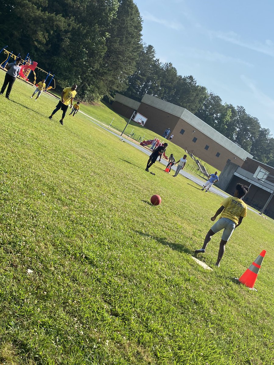 dominique_and's tweet photo. Field day was so much fun and again I think we enjoyed just as much if not more than the students #5thgradeweek https://t.co/bjenuO2R2f