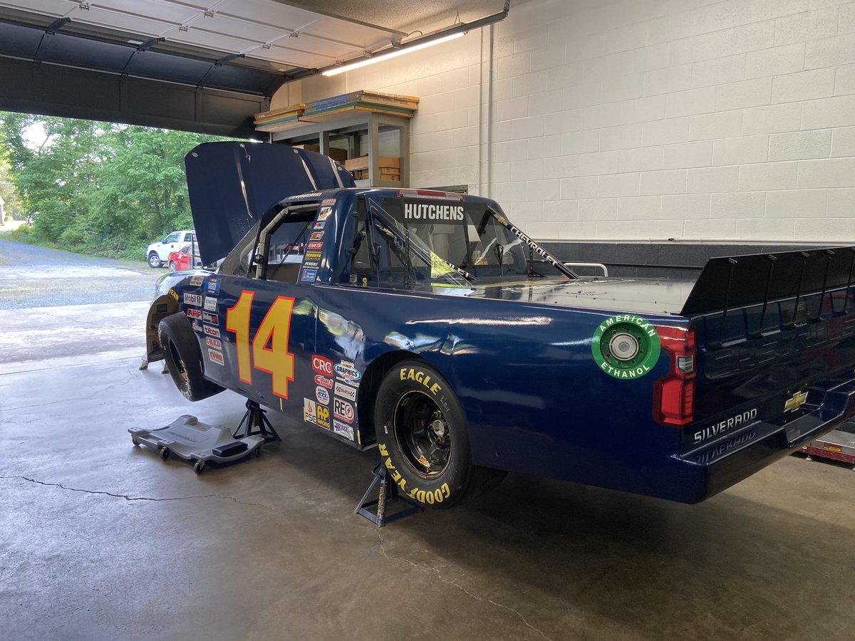 TreyHutchens's tweet photo. Welp, first time in a long time I can say it, but we get to load this @TeamChevy Silverado up, go fast, and hope to put it in the show this weekend @CLTMotorSpdwy 😎 https://t.co/H70UiEXaEu