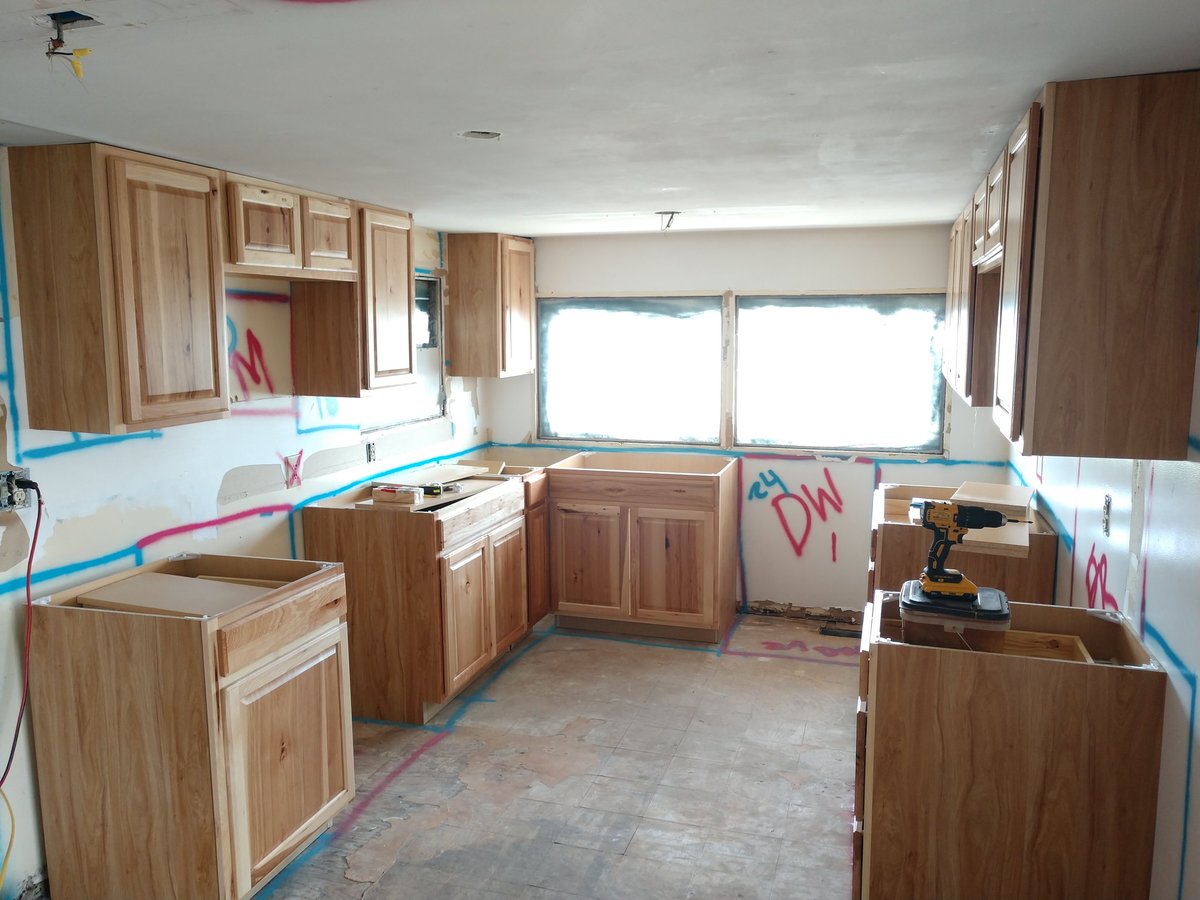 CCreations6's tweet photo. Cabinets in and bar framed! Making some progress with alot more to do. Decided on making a wet bar for my imaginary friends when they come over 😬 https://t.co/EoVNmXegUN
