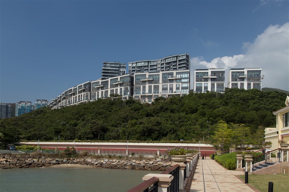 hongkongdev's tweet photo. Luxury Discovery Bay home hits the market this week https://t.co/CkElNSsEmh https://t.co/H5TZMMezhE