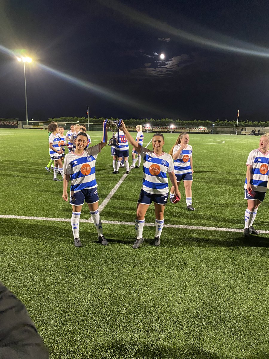 ryan__d18's tweet photo. Well done to the beauty queens @EsheKayaJohnson @AfiyaJohnson smashed there cup final tonight @QPRWFC  #cupfinal#winners#twins https://t.co/eEWVD7ZYpk