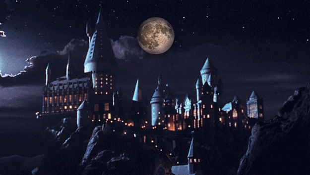 Noche de luna llena en Hogwarts.