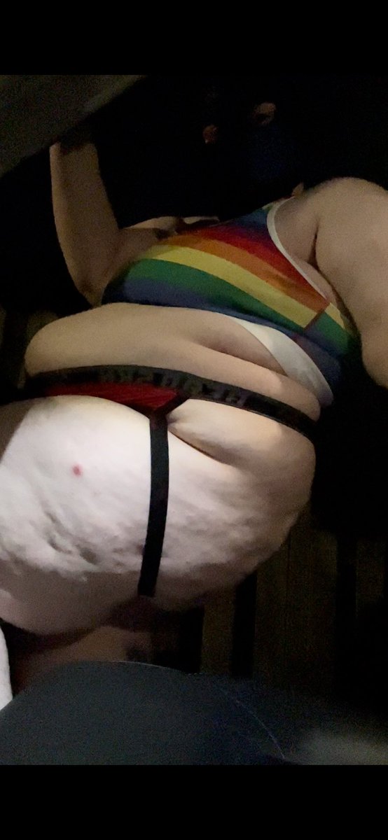 jupiter_pup's tweet photo. I finally force myself to get myself a jockstrap and I just GET ONE youll won’t regret it #puppyplay #chubby #petplay #nsfw #rainbow #fat https://t.co/Tyv0zw4vHR