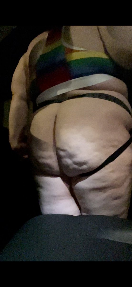 jupiter_pup's tweet photo. I finally force myself to get myself a jockstrap and I just GET ONE youll won’t regret it #puppyplay #chubby #petplay #nsfw #rainbow #fat https://t.co/Tyv0zw4vHR