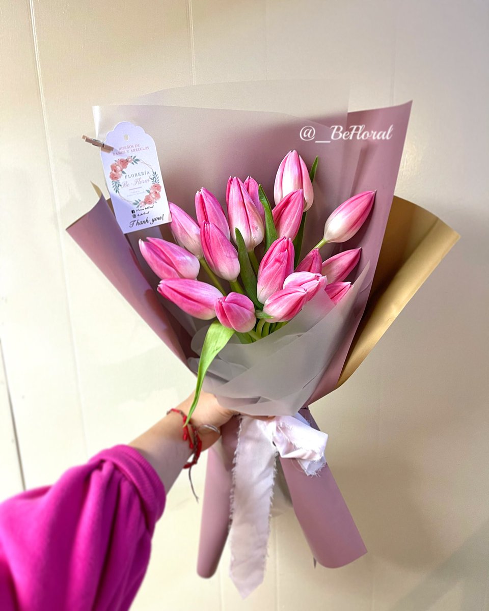_BeFloral's tweet photo. Tulip bouquet 🤍🌷 #BeFloral https://t.co/OyvYeSwZgV