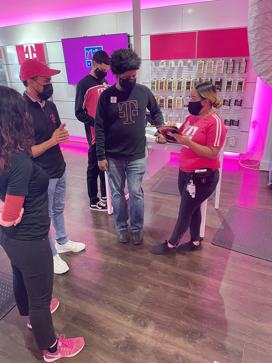 Peer to peer presentation of the new TFB plans! <a href="/LHanna3478/">Laura Hanna</a> <a href="/authenticTJB/">Travis Buckley</a> @KingKeemKong <a href="/lpetrone9/">Larry Petrone</a>