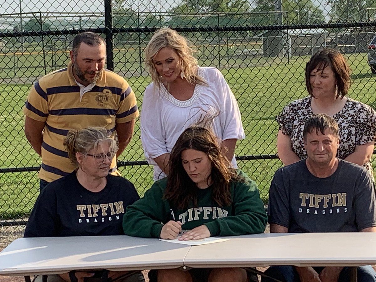 Congratulations to Nikki Freshcorn as she signs her letter on intent to further her education and softball career at Tiffin University!! Congrats on a great career Nikki!
