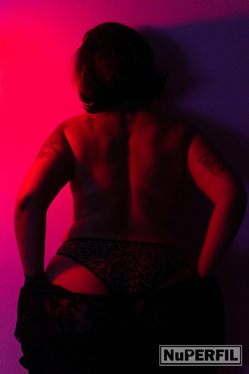 nuperfil's tweet photo. A modelo Evellin Fernandes mostrou neste ensaio uma personalidade intensa, decidida e também com pitadas de mistério.

Acesse o link e confira cada emoção: https://t.co/BMCq6KAP6q

🖤📸 https://t.co/JNITXjpCRz