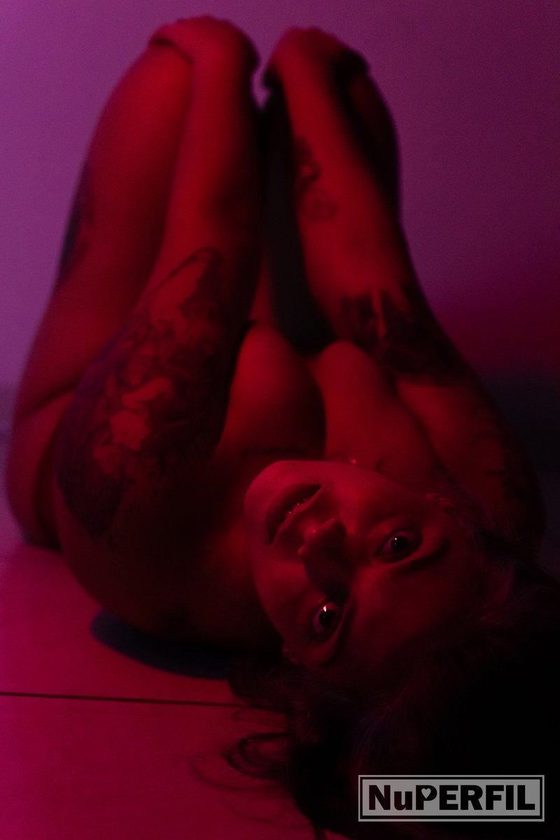 A modelo Evellin Fernandes mostrou neste ensaio uma personalidade intensa, decidida e também com pitadas de mistério.

Acesse o link e confira cada emoção: bit.ly/34ouO4Z

🖤📸