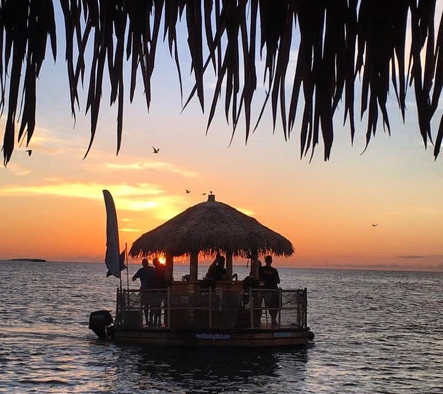 PartyInKeyWest's tweet photo. If the day doesn't end with drinks on a private floating tiki bar, are you even on vacation? #tikibar #floatingbar #keywest 📷 keywestluxurytravel
More: https://t.co/QtRb8xssq5
Follow us: @PartyInKeyWest
Hashtag us: #PartyInKeyWest #PKW #KeyWestParty https://t.co/153RoqmTsL