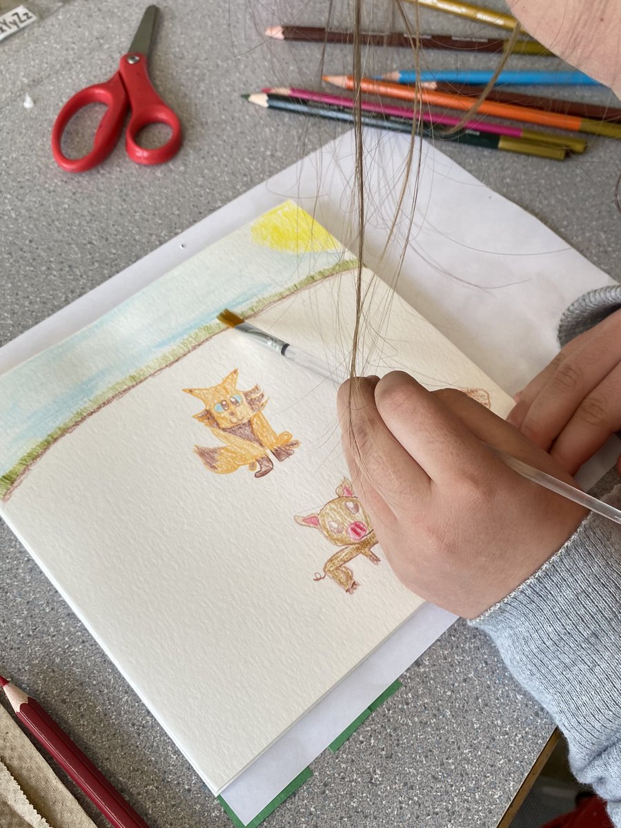 ldonna_lynds's tweet photo. Wow! What a cool afternoon! Thank you @tworiversart for bringing out the artist in all of us! #Hixonhawks #SD57PG #findyourthing #getmessy #createmode https://t.co/KJPh8PLZiq