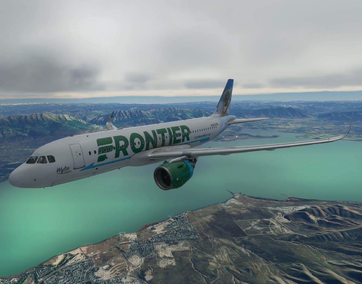 thesimcaptain's tweet photo. Arriving into the Salt Lake City area, amazing arrival great views of the lakes and mountain ranges. Forgot how beautiful this place is to fly into!
#Vatsim #FlightSim #FlightSimulator #MSFS2020 #gaming #MicrosoftFlightSimulator #FlyByWire #TheSimCaptain #iRatherBeFlying https://t.co/eNOkznVS7m