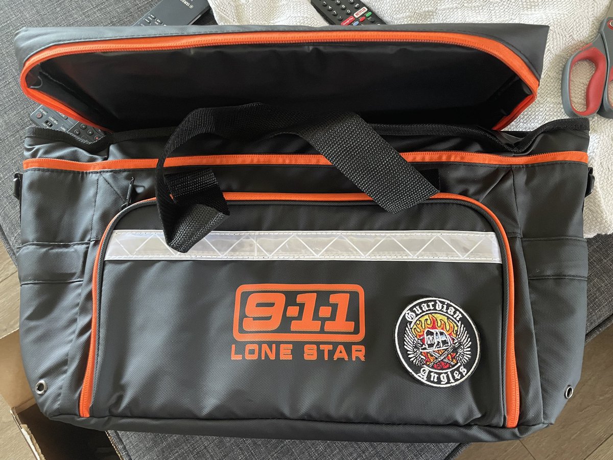 JalysaConway's tweet photo. Best part of being a tv writer? It’s the show swag for me, dawg. 😎 @911LoneStar https://t.co/E1FnksNF5z