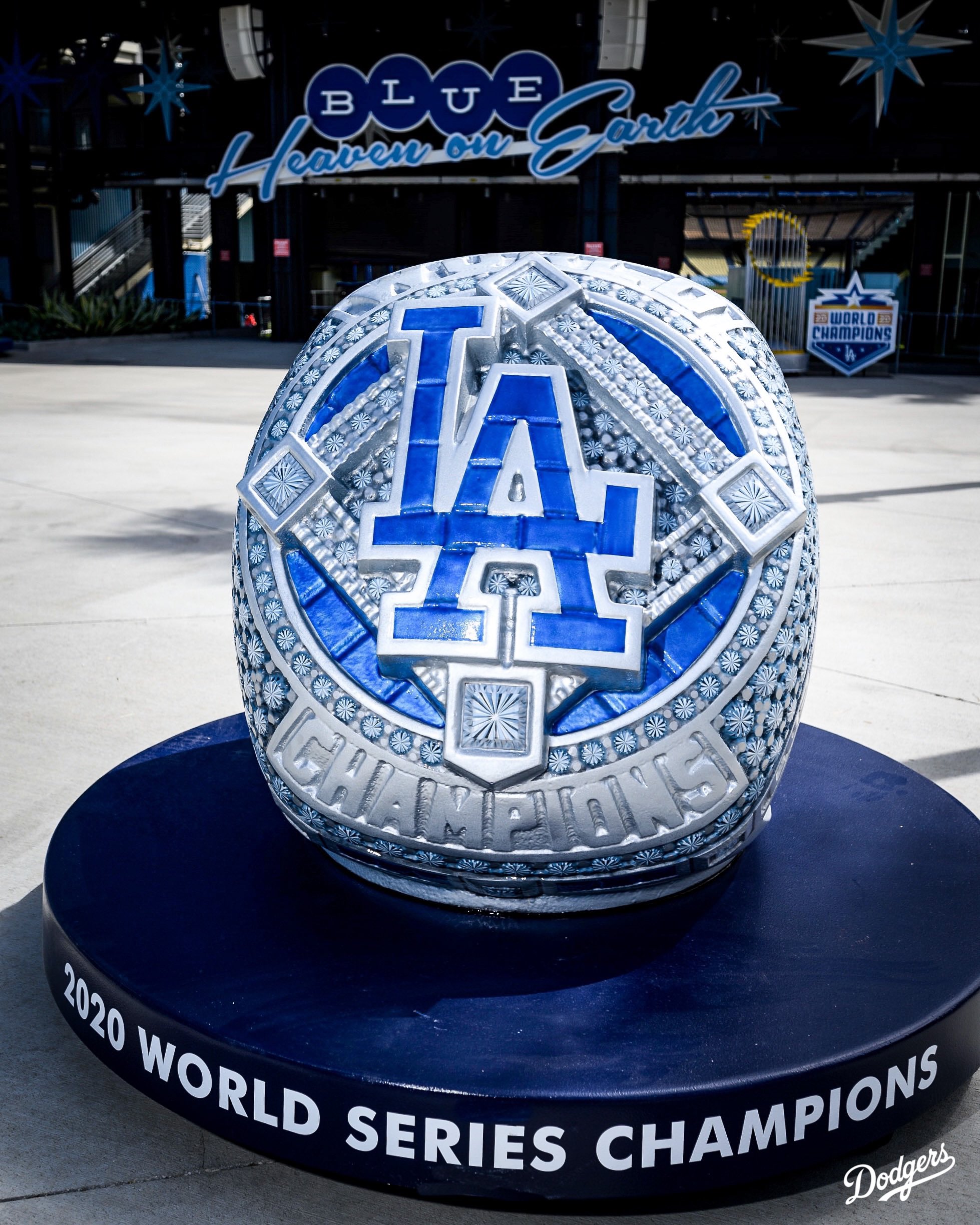 Los Angeles Dodgers on X: New arrival in the Centerfield Plaza. 💍 Be sure  to take your photo next to the ring during the next homestand!   / X
