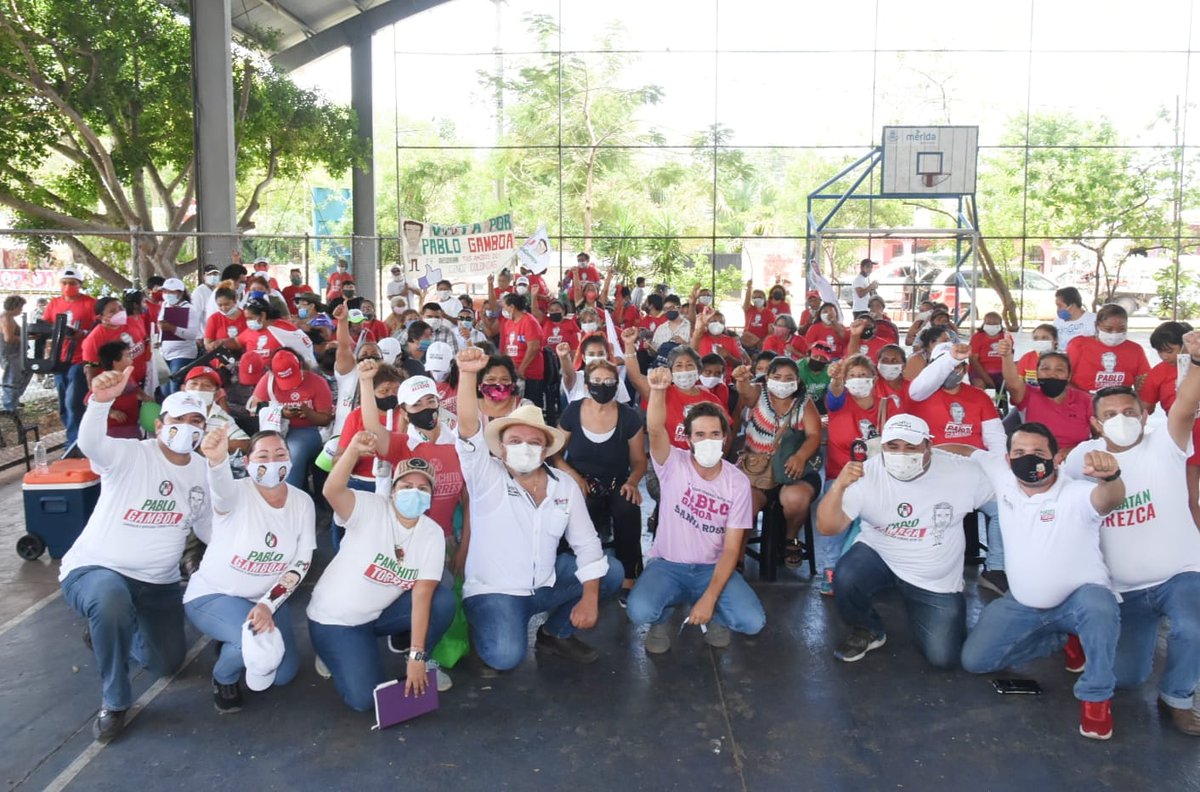 FTorresRivas's tweet photo. De frente, así seguiremos caminando y de frente les cumpliremos. Es momento de hacer la diferencia y sé que contamos con ustedes.

 Gracias a las amigas y amigos de la colonia #SantaRosa por todo su respaldo!!!

#Distrito1Local #PanchitoSiCumple
#Distrito3Federal #CuentanConmigo https://t.co/FOduLiSUNt