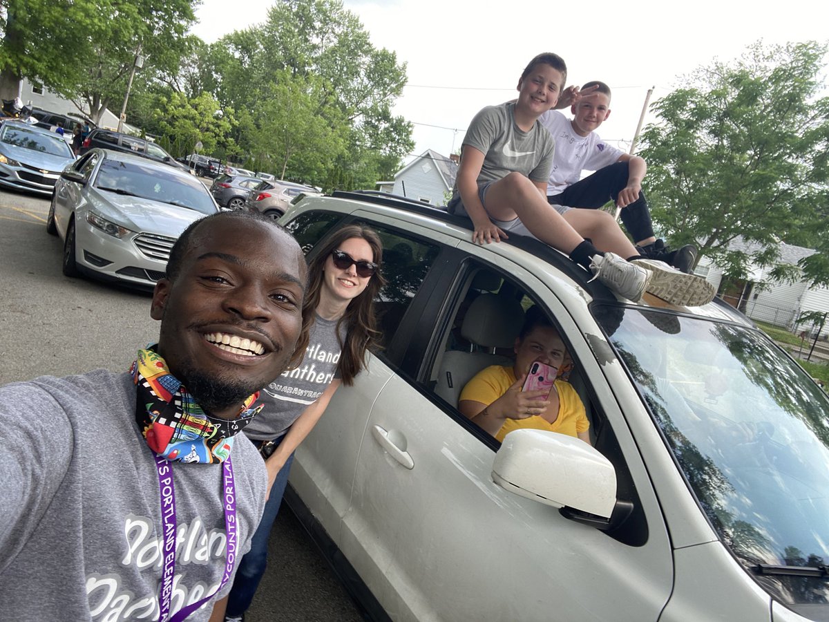 WattsClass's tweet photo. Congratulations to our fifth grade scholars for promoting to the sixth grade drive thru style! Itβs has been a wild year, & today I saw nothing but smiles! #WolfpackScholars #PortlandPanthers #SixthGraders #202WON @Gabby_Miller5th https://t.co/aZ5fpQGxHI