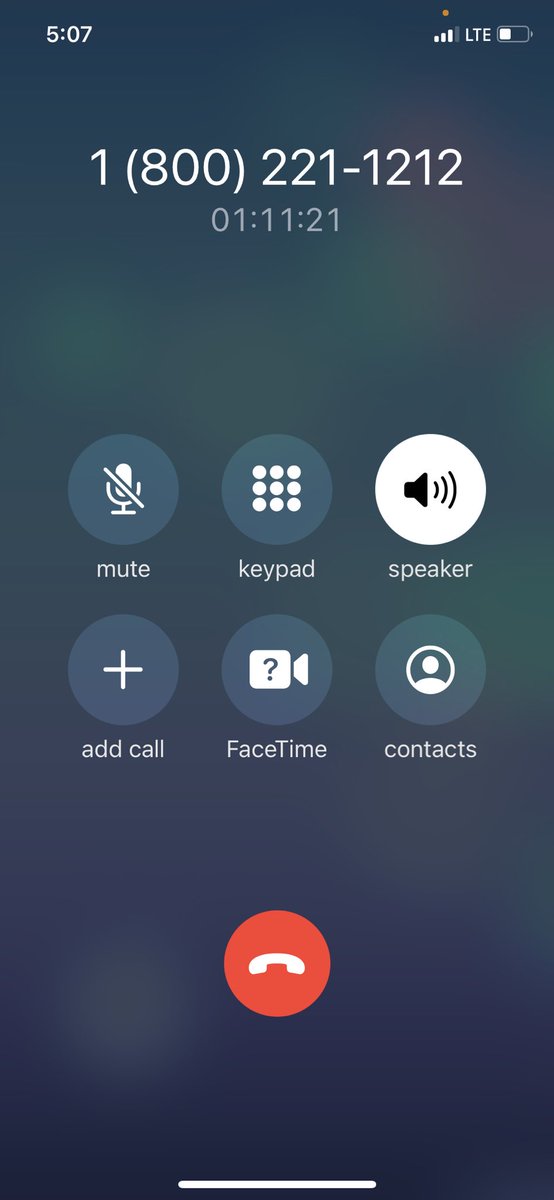 britt_canz's tweet photo. Hey @Delta !! Whatcha think…can I get some help soonish? https://t.co/Zfczoxy8o2