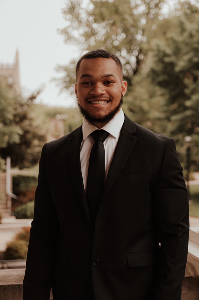 MizzouNABA's tweet photo. Kahlil Roth-Folly
••
Vice President
Senior
Marketing Major
Columbia, MO
Kahlil is a certified personal trainer and the CEO of CALI FIT WORKOUT, LLC. https://t.co/Der7jEn7uP