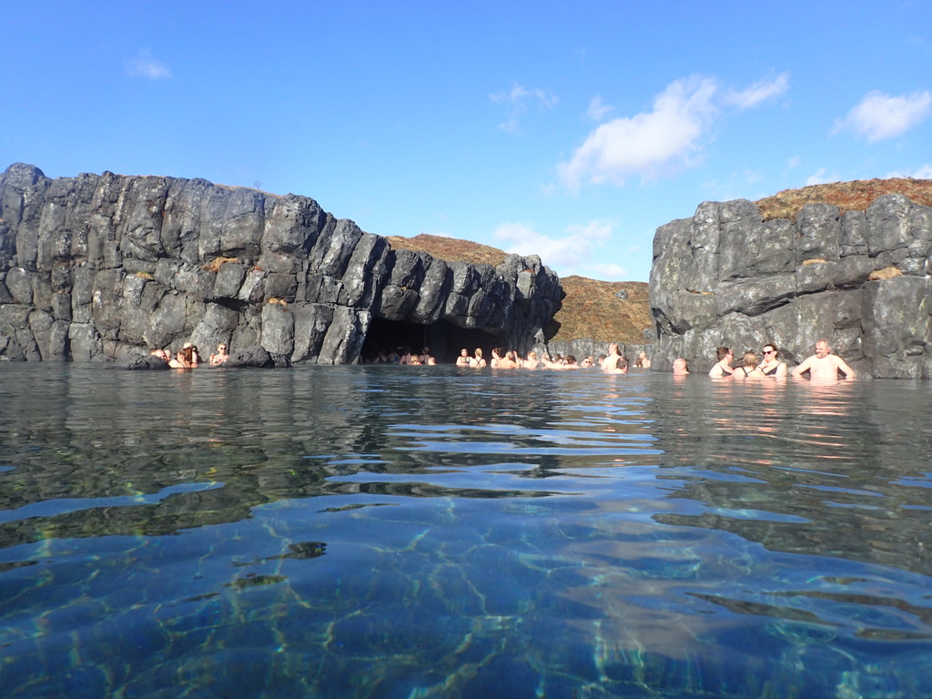 こちらアイスランド さすがにブルーラグーンの方が特別感もあり 規模も大きいけど 悪くなかったです ぜひいらっしゃれますように