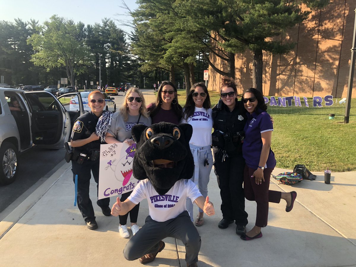 sandragreid's tweet photo. What a perfect evening for a PAWSOME PHS Parade to celebrate our @PikesvilleHS Stellar Seniors! https://t.co/CcpnKtBImM