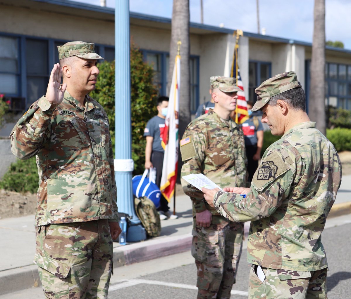 CaStateGuard's tweet photo. California State Guard Major Adamo Cultraro, the S-3 for Emergency Response Command, is promoted to his current rank by Capt. Christopher Merlo, Team Shield commander, at Joint Forces Training Base Los Alamitos. πΊπΈ #emergencyresponsecommand #californiastateguard #securityforces https://t.co/SZ7HpdeZL8