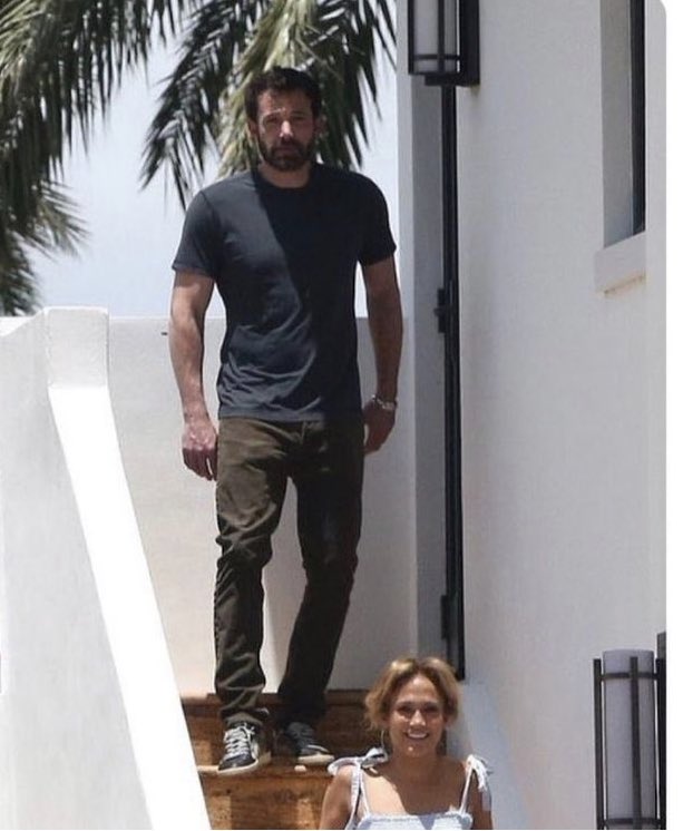me and my boyfriend entering Target