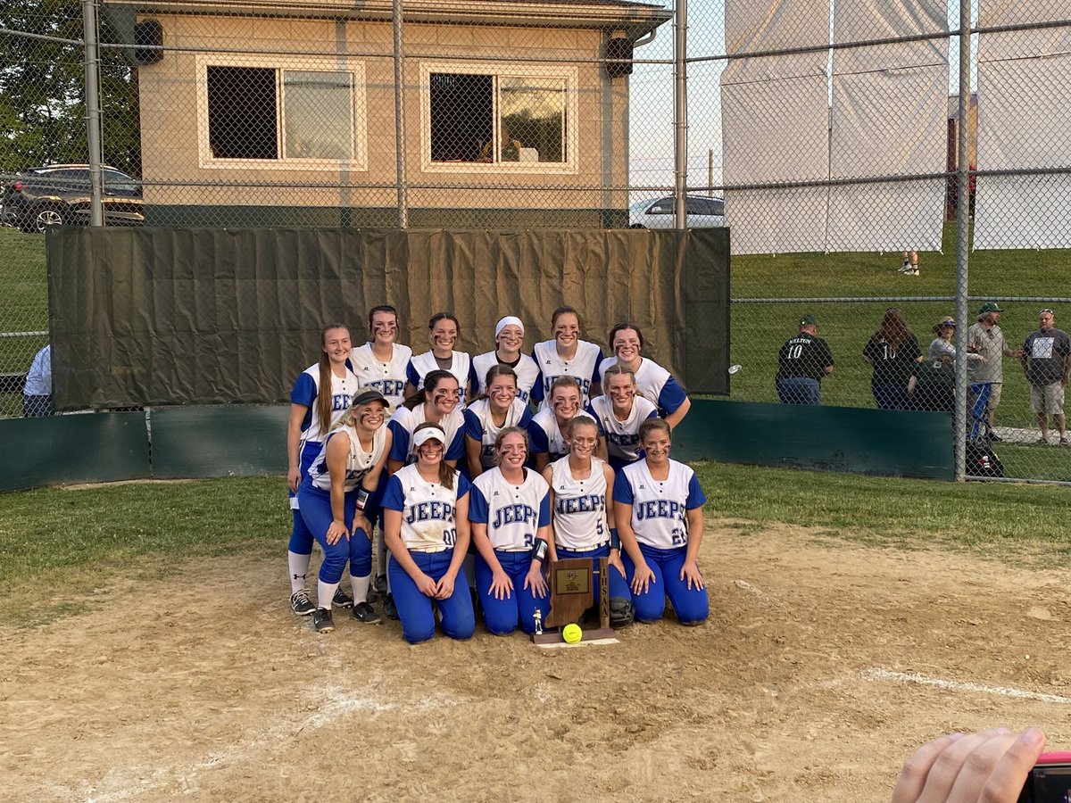 Jeep_Athletics's tweet photo. Sectional 64 Champs https://t.co/VkyL0p7OOJ