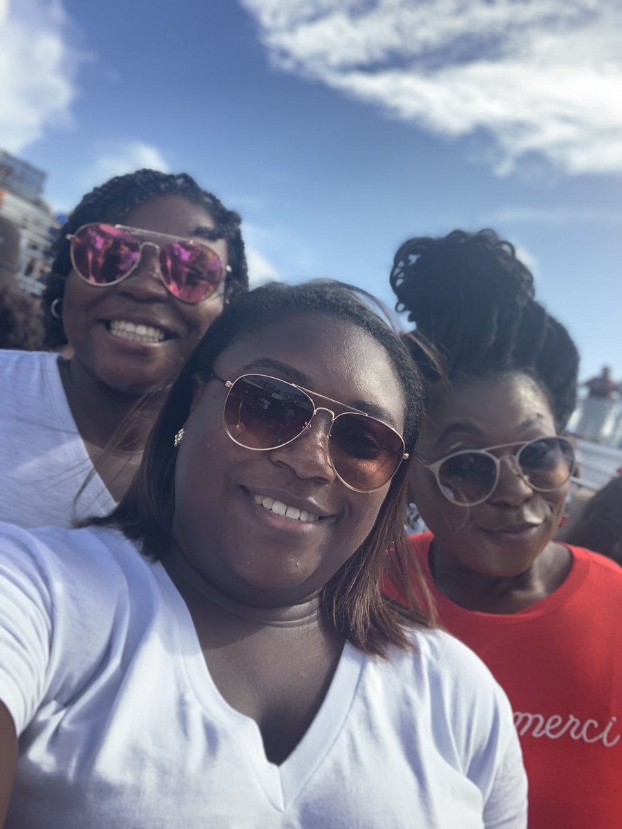 Victoria Marshall tweet media