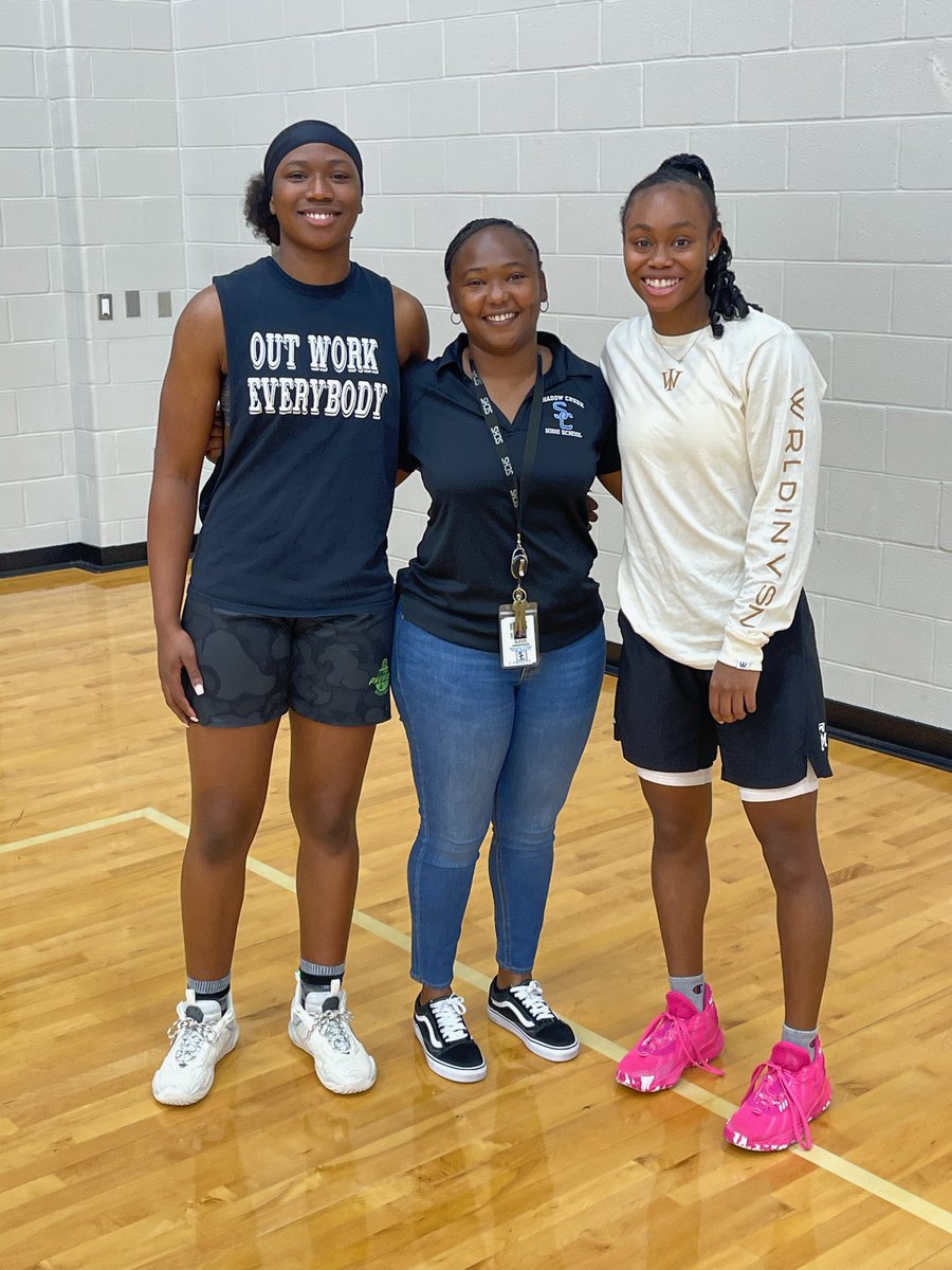 CoachAnderson50's tweet photo. It is crazy to see these two blossom! It all began in the 7th grade with them and now they are playing for A&M and OU! @AirMG23 @BreMode7 #timeismovingtoofast https://t.co/JWbE8NmjCV
