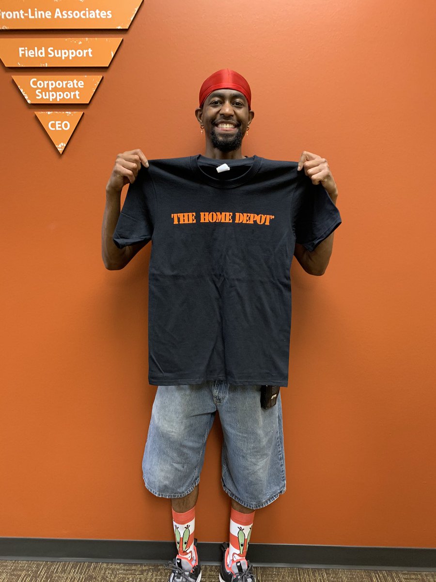 JessicaPittsTHD's tweet photo. Xavier Yarbrough was recognized with a BRAVO T-Shirt, by his peers for exuding teamwork!! #Key1 @Rdc5023 @diaz_gabe_5520 https://t.co/xsBaaCbwbi