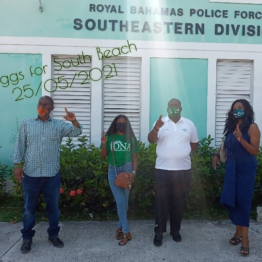 Higgsforsb's tweet photo. My team and I  paid visit to essential and"Front Line" workers and convenient stores within the South Beach Constituency today. A card of thanks and some cupcakes to show appreciation. https://t.co/87lPssZzlM