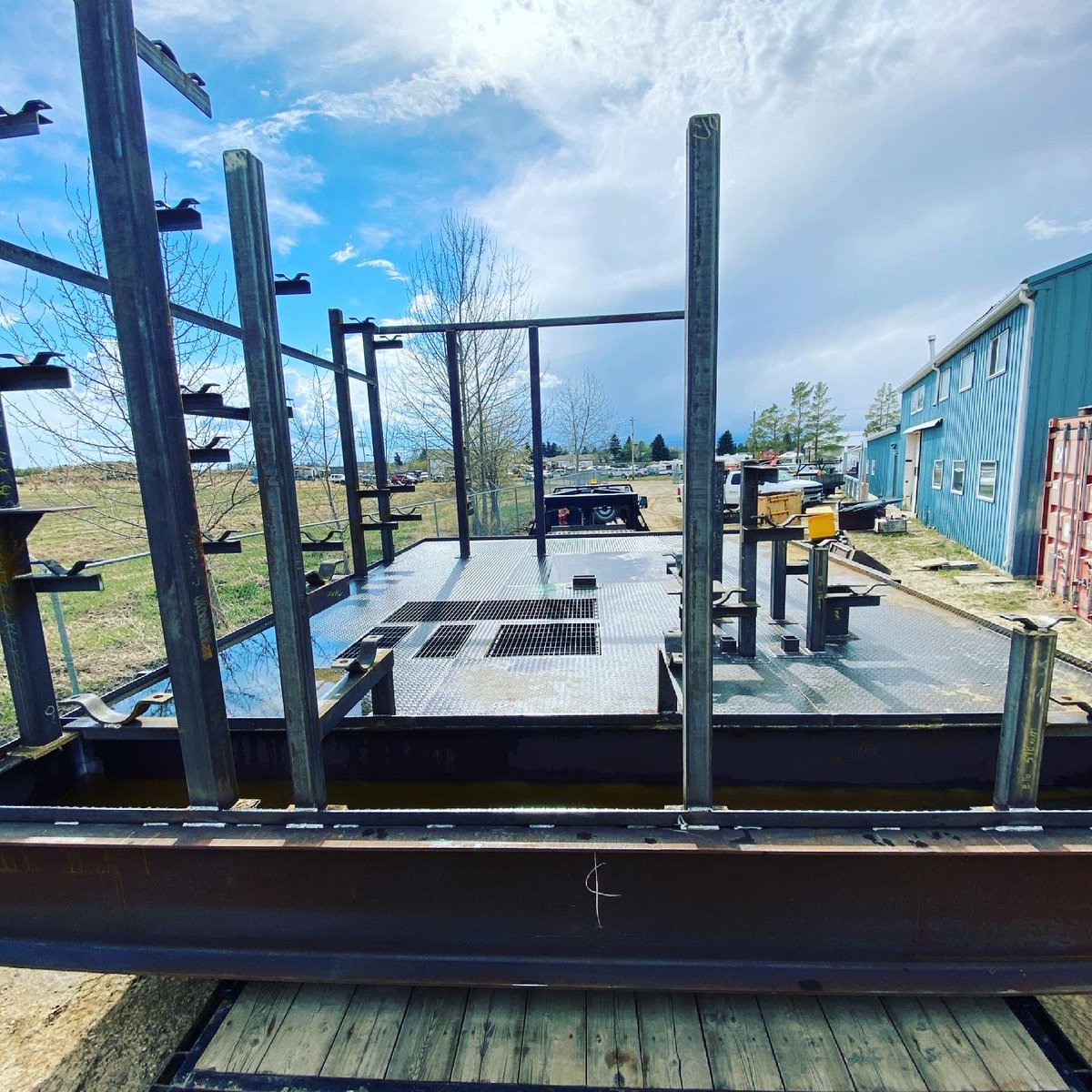 MascoCrane's tweet photo. Another skid package manufactured, loaded and delivered to our customer.
#welding #yegmanufacturing #structuralsteel https://t.co/6NxYgW1ic9