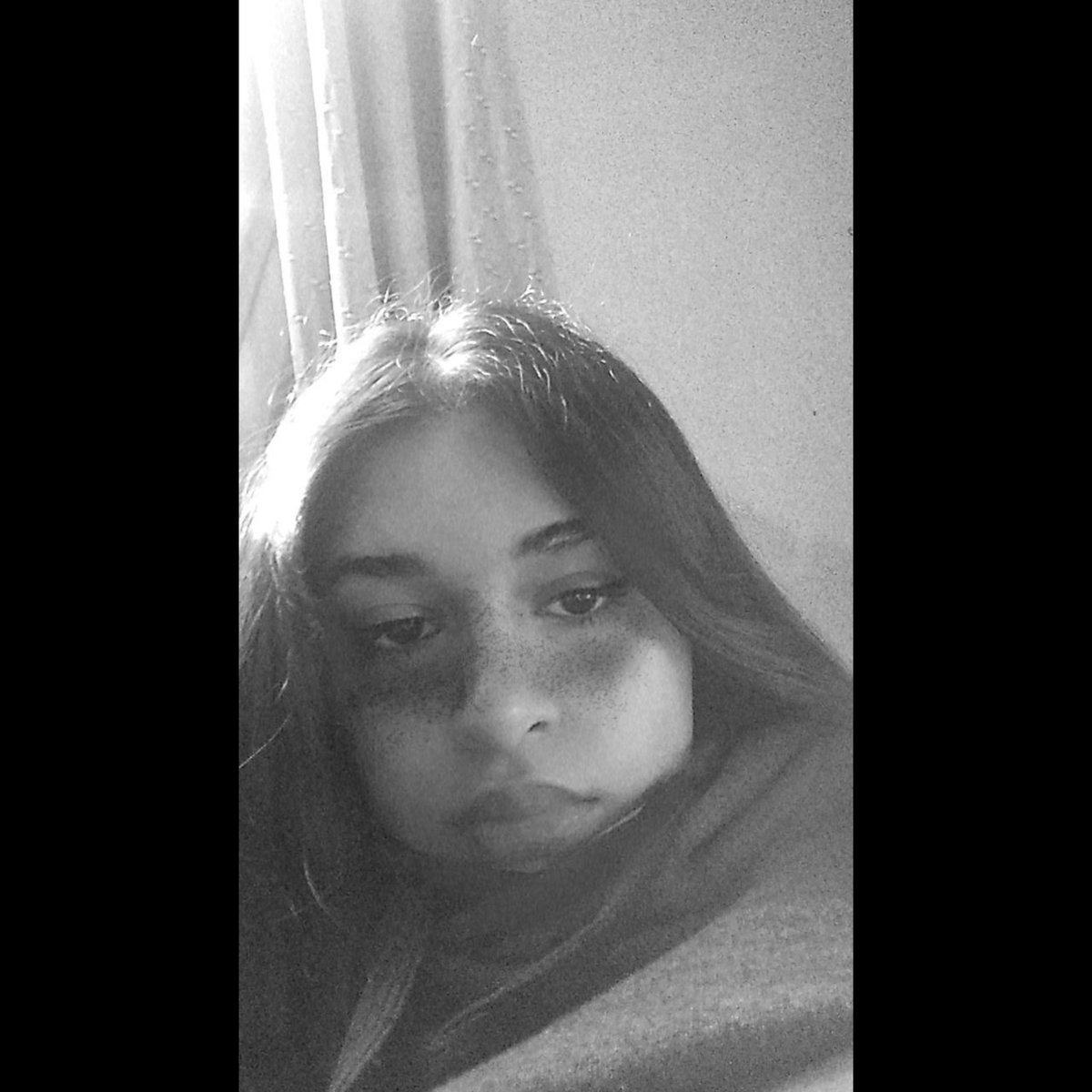 Azuuly21's tweet photo. #NuevaFotoDePerfil https://t.co/RJpeOmPzKK