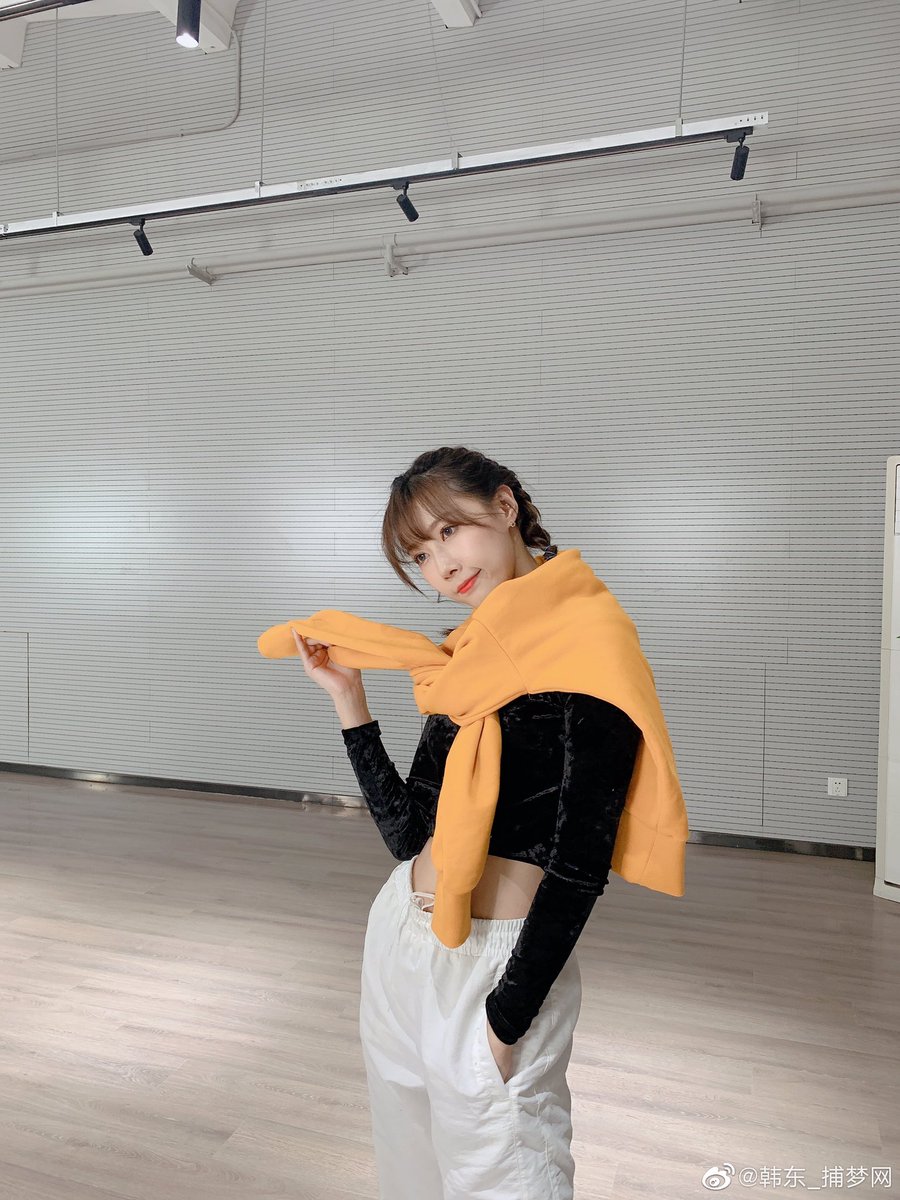 handongfolder tweet picture