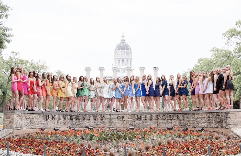 Panhellenic Formal Recruitment opens in exactly 1 week! Sign up on June 1st to find your forever home🤍The women of Alpha Delta Pi cannot wait to meet you all!🦋

#mizadpi #PHAlove 

Disclaimer: Columbia has recently lifted its mask mandate!