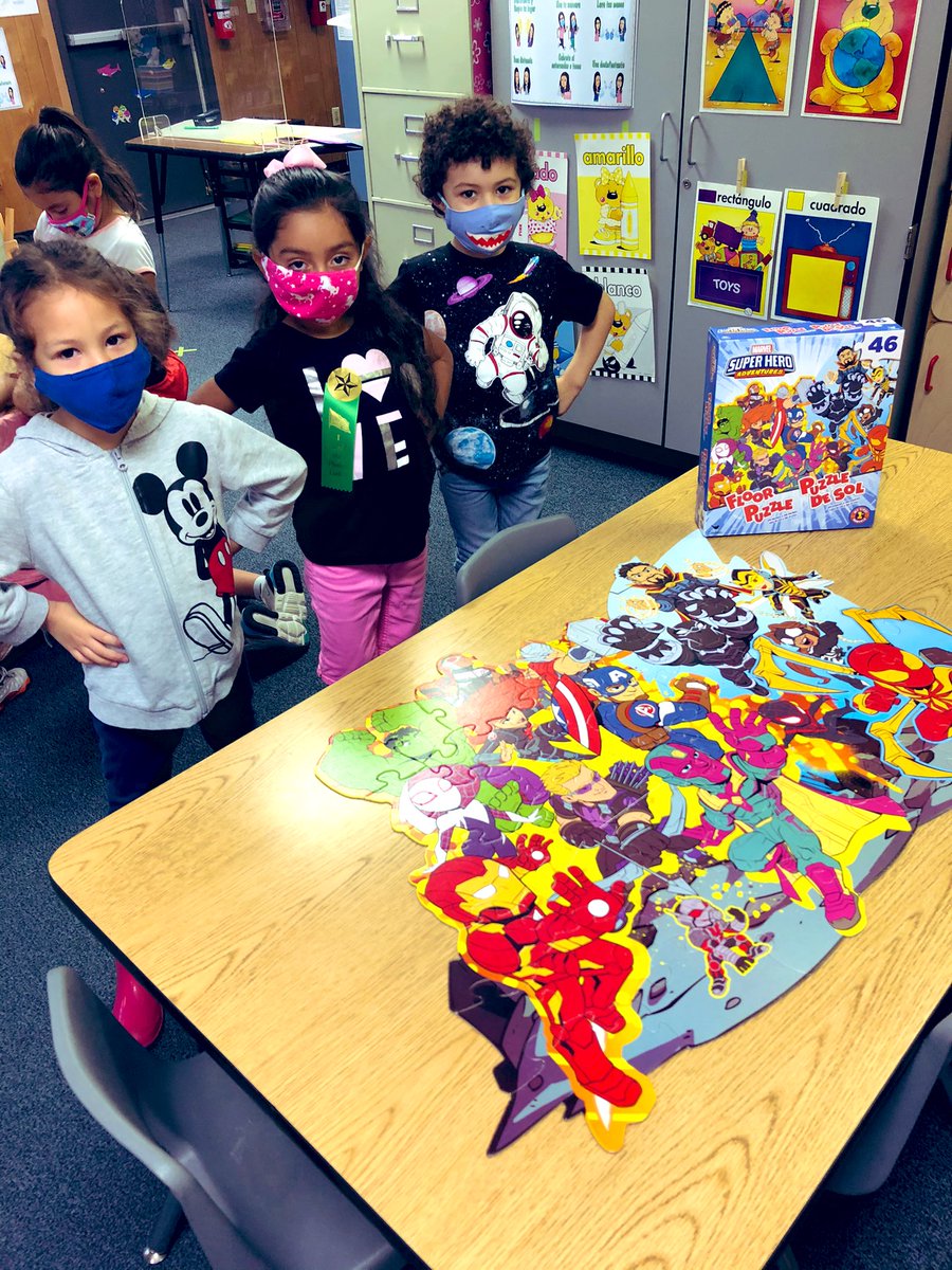 MissPatyQ's tweet photo. New puzzle, 46 pieces, worked together! They look proud of themselves! π₯° @ReedElementary @MsBustamante20 #WeAreTeamReed #ReedPrek #goals #puzzles #proud https://t.co/scEX9bVJru