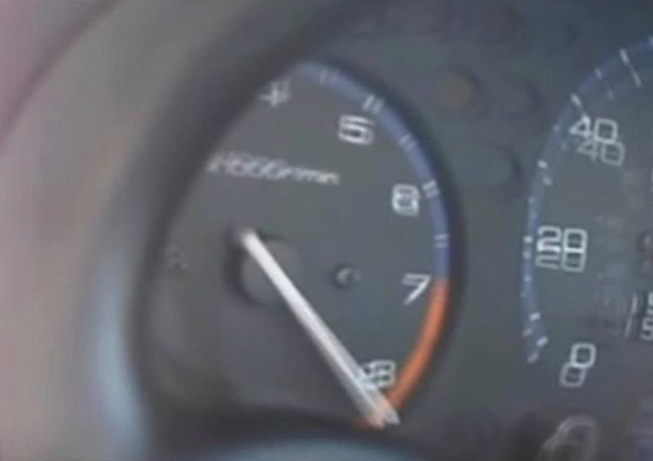 CauseWereGuys's tweet photo. No one: 
Dudes with Civics at 3am: https://t.co/7lzKGQqQUm
