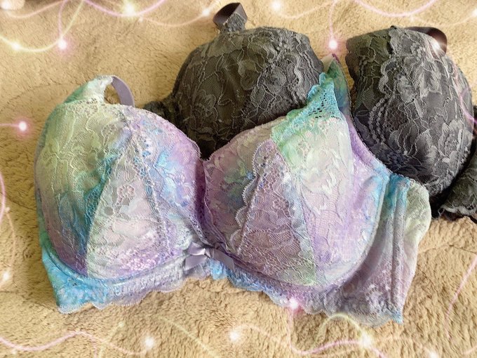 この前新調した下着〜♡(の一部) お気に入り過ぎて色違いで揃えてる(⑅&bull;ᴗ&bull;⑅)  ちなみに今日は水色笑  #巨乳 #おっぱい #好きな下着の色は https://t.co/OJImb6KHDW<a href="/tag/%E5%B7%A8%E4%B9%B3"class="tags">#巨乳</a><a href="/tag/%E3%81%8A%E3%81%A3%E3%81%B1%E3%81%84"class="tags">#おっぱい</a><a href="/tag/%E5%A5%BD%E3%81%8D%E3%81%AA%E4%B8%8B%E7%9D%80%E3%81%AE%E8%89%B2%E3%81%AF"class="tags">#好きな下着の色は</a>