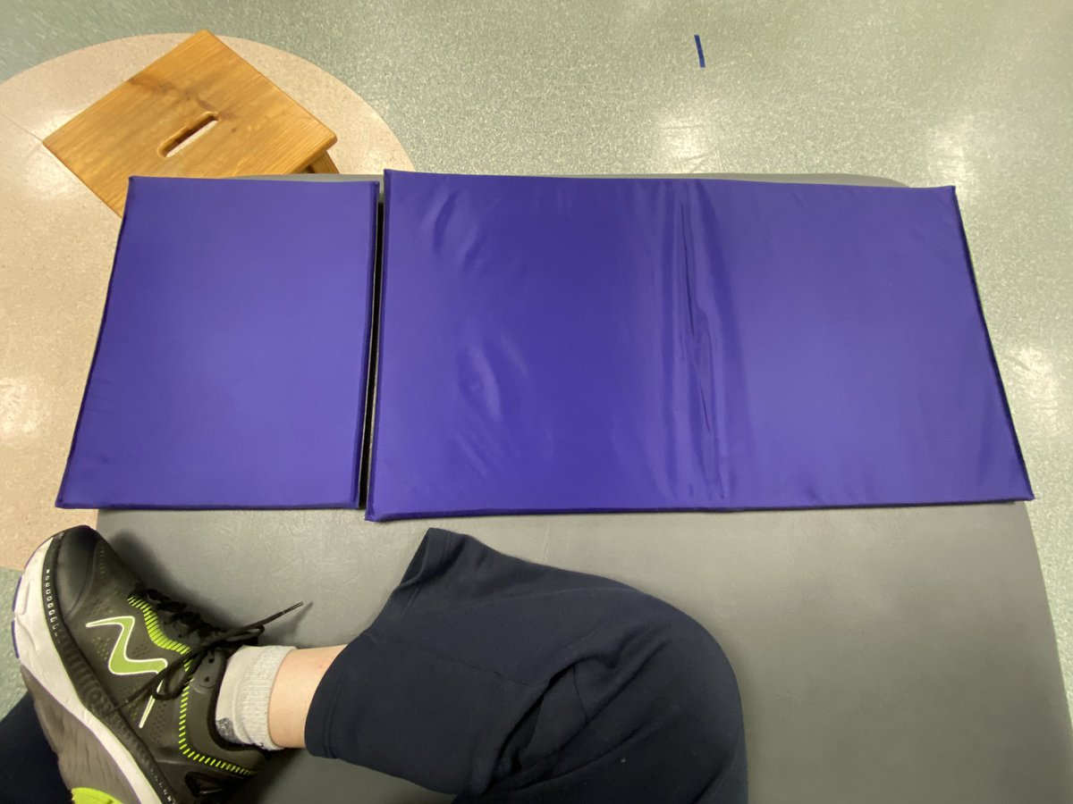 iPilko's tweet image. Hey #sewing friends &amp;amp; #sewtwitter anyone able to help make something like this up for me please! As featured here $160. Hoping I can cover your Material costs and get me sorted please!? This is going to be a critical bit of #rehab kit. Bright red would be 😎