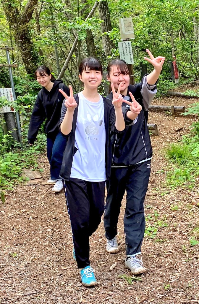 nleed_n's tweet photo. 先日、#NLEED 全校生徒で #角田山 登山に行ってきました!
晴れて良かったですね☀みんないい笑顔😊✨お疲れ様でした! https://t.co/hFg1y29jsF