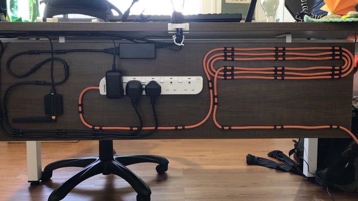 tbputera's tweet photo. Show me your cable management for inspiration (pic: pinterest) https://t.co/fJDwBxmboh