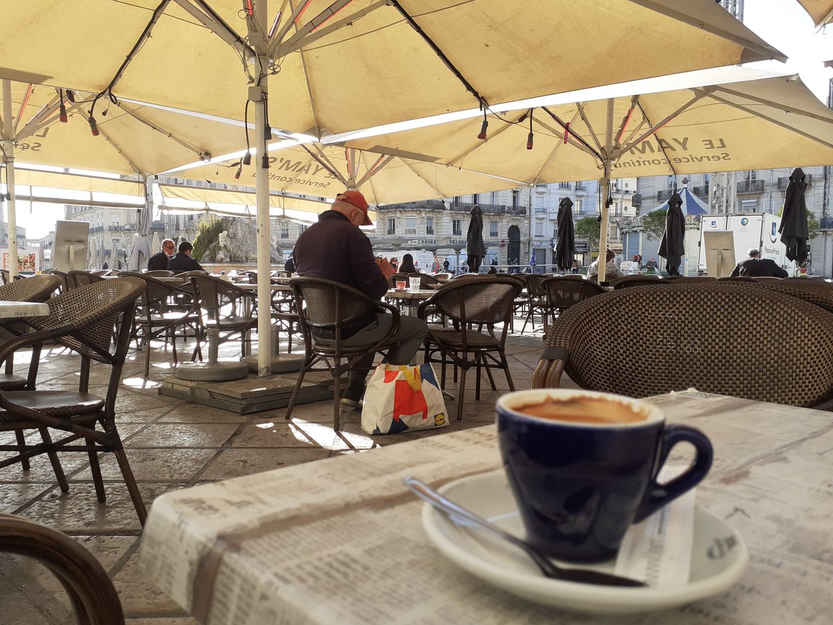 Je ne me risquerai pas de reprendre un grand discours d'après-guerre.
Heureux de voir la #France sortir de sa convalescence.
#montpellier
#commerce #Economie #santé #COVID19