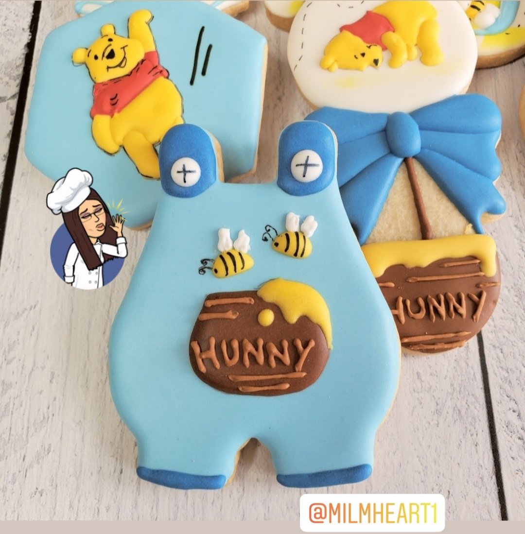 MILMHEART's tweet photo. Baby Boy Romper
🥰😍🥰😍
#milmheart #baby #boy #babyshowergift #WinniePooh #lovecookies #buttercookies #royalicingcookies https://t.co/4iGUspeUKU