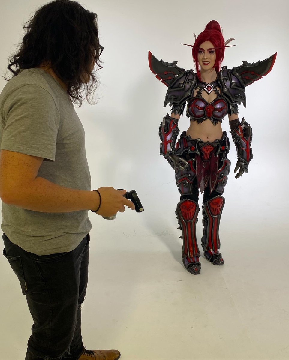 VioletCoz's tweet photo. This is still one of my best builds I’ve ever done so far 😭✨ 
Incredibles photo was taken by @kohikacreative 🔥 Was super fun and exciting to be in a proper studio for the first time 😳 I also attached some BTS photos!!

Lady Liadrin Ebon Blade character design by @ZachFischer https://t.co/DBEQoXUw4l