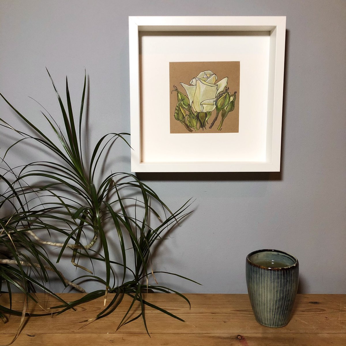 deckleandhide's tweet photo. find illustrations framed on Etsy, can get in touch for commissions, to book workshops & schools workshops!
#bydeckleandhide #dailyflower #framedflowers #sayitwithflowers #originalartwork #flowers #custommaker #customart #affordableart #whiterose #rose #etsyshop #yorkshiremaker https://t.co/wH5FvVHdnE