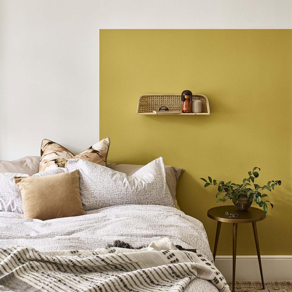 duluxuk's tweet photo. A feature wall is a fab way to add colour to your home🌟
And now with the new Simply Refresh range to help you out, it’s even easier and quicker to make a statement.
Learn how to find your perfect #SimplyRefreshProject colour scheme: https://t.co/oCr9NmN2Ks
🎨: #GoldenSands https://t.co/RoppyxEWgV