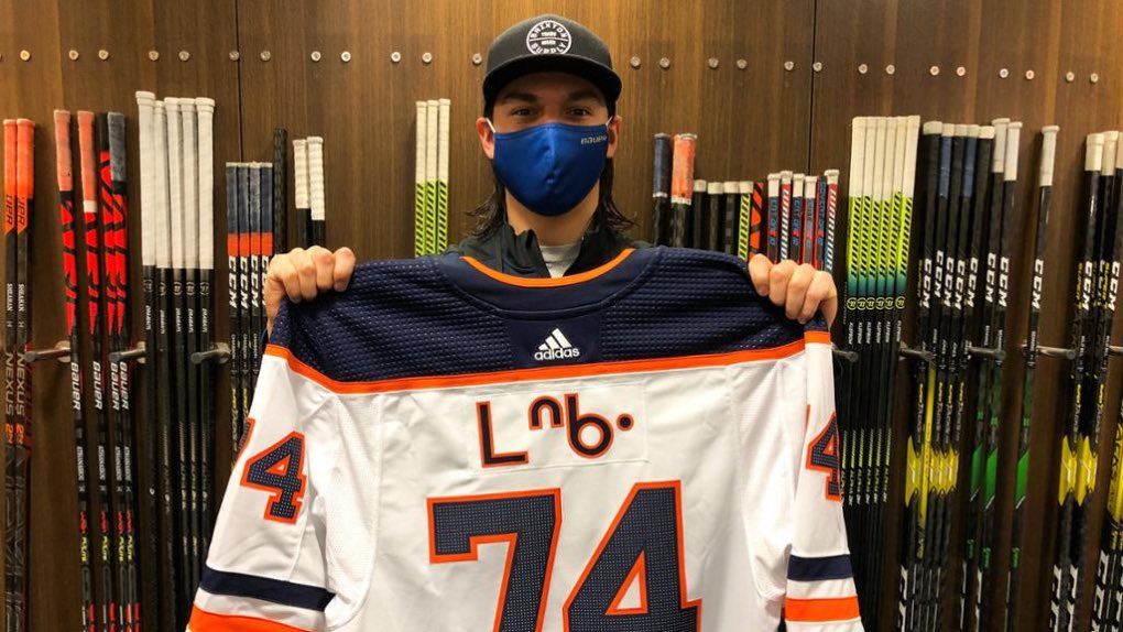 buffalojumper07's tweet photo. @cspotweet With you #Maskwa! Pity those poor, timid souls who will never dare enter the arena of competition ... to know the pain of defeat, the sweetness of victory and the growth found during the journey (... to paraphrase Teddy Roosevelt.) 👏🏻🇨🇦🏒🥅🐻 https://t.co/Szr0x5fauS