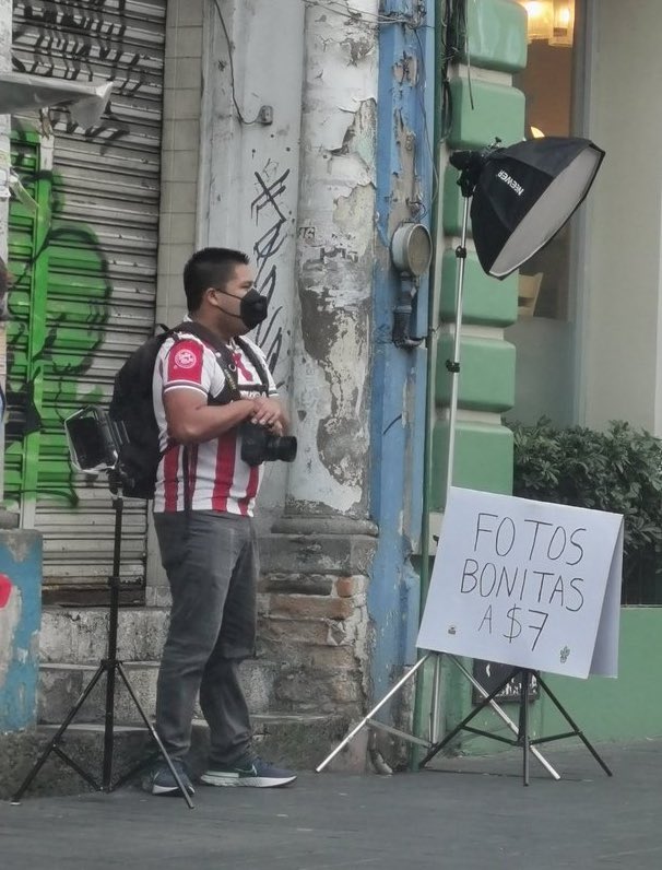 Ojalá que haya vendido muchas fotos 📸